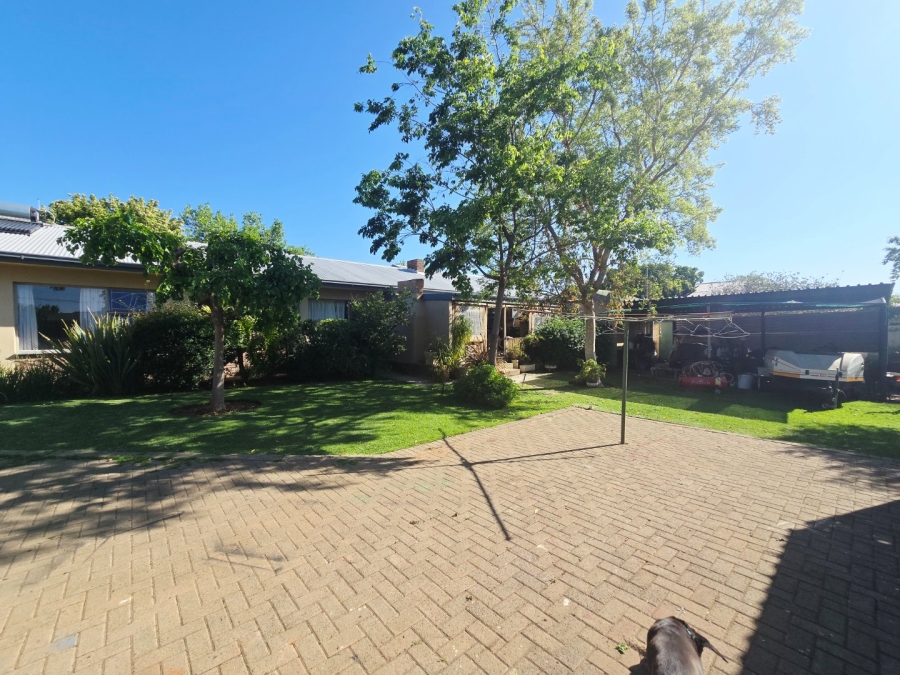 4 Bedroom Property for Sale in Fichardt Park Free State